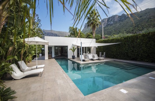 Terrasini House | Holiday Home in Terrasini with Private Pool