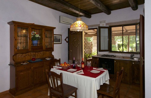 Santa Maria House | Holiday Home in Trinitapoli near Adriatic Sea