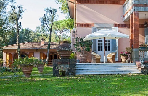 Poveromo House | Holiday Home for 5 People, Garden, 500m till Sea, A/C, WIFI, near Forte dei Marmi