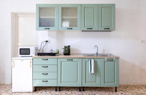 San Leonardo House | Holiday Home 'L'ulivo Di Alice' with Shared Terrace and Wi-Fi