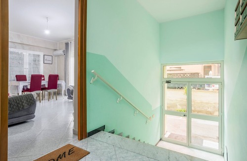 Villabate House | Holiday Home 'La Casa Di Anna' with Sea View, Wi-Fi and Air Conditioning