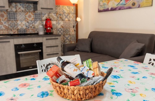 Porticello House | Holiday Home 'Leondoro - Pirandello' with Balcony and Wi-Fi