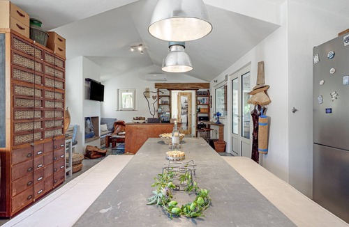 Olbia House | Holiday Home 'Sogno Sperduto in Sardinia' with Mountain View, Wi-Fi & Air Conditioning
