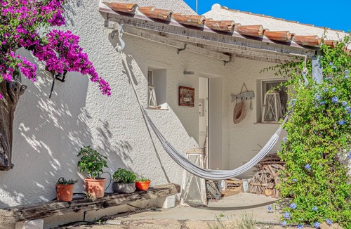Olbia House | Holiday Home 'Sogno Sperduto in Sardinia' with Mountain View, Wi-Fi & Air Conditioning