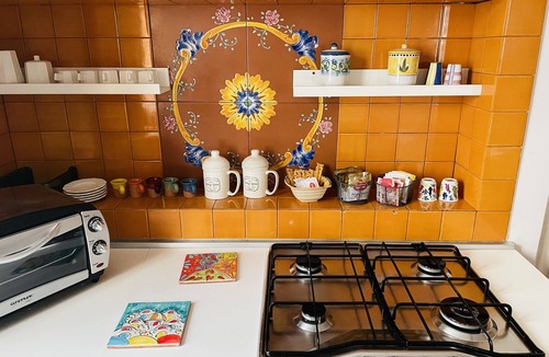 Historical Downtown Salerno Apartment | Holiday home “ti racconto il mare”