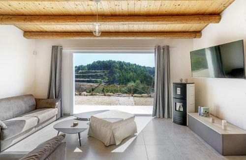 Giarratana House | Holiday Home Villa Belvedere by Interhome