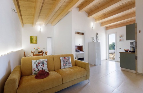 Terrasini Apartment | Holiday Home 'Villa Degli Svevi' with Sea View, Wi-Fi and Air Conditioning
