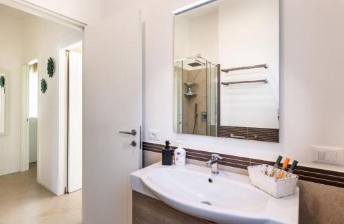 Noto Marina House | Holiday Home Villa 'Gesamte Struktur by Interhome