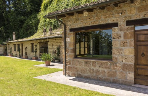 Proceno House | Holiday Home Villa La Grotta by Interhome