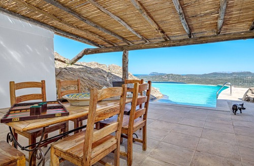 Olbia House | Holiday Home "Villa Maryna" with Sea View, Private Terrace, Pool and Wi-Fi