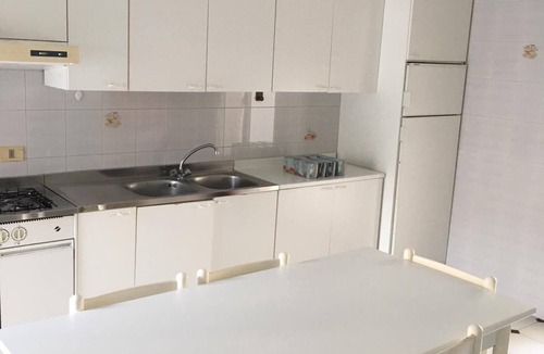 Scoglitti House | Holiday Home 'Villetta Anguille' with Sea View and Private Terrace