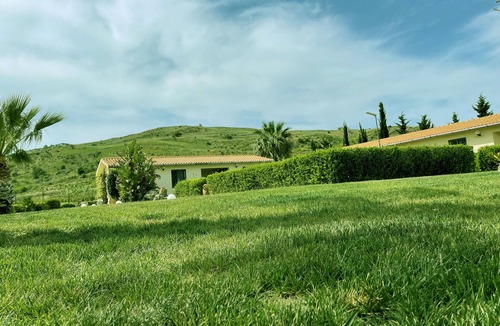 Cattolica Eraclea House | Holiday homes with pool and garden, close to the sea and very well connected .