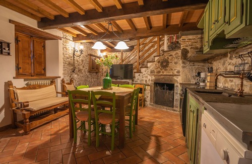 San Rocco in Turrite House | Holiday house/farmhouse with private pool Alta Versilia Apuan Alps