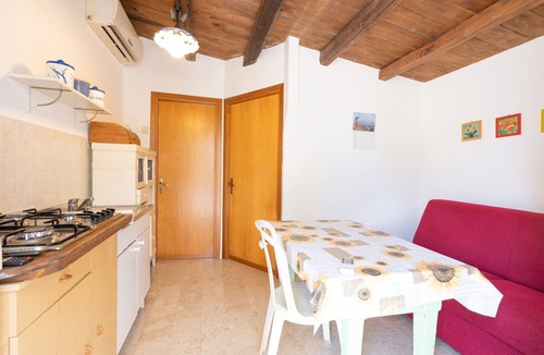 Scopello House | Holiday Home "Villetta Nzina" with Private Garden