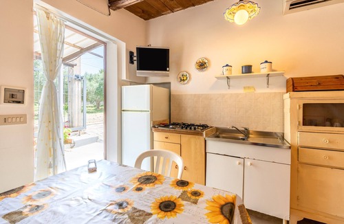 Scopello House | Holiday Home "Villetta Nzina" with Private Garden