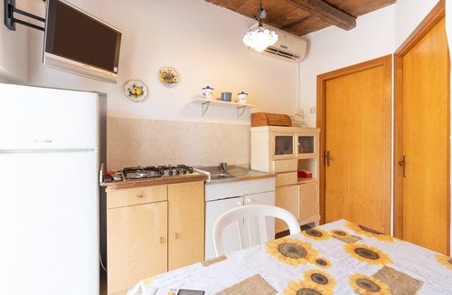 Scopello House | Holiday Home "Villetta Nzina" with Private Garden
