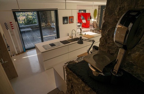 Castiglione Chiavarese House | Holiday Home 'Casa Rufo Ligurian Home' with Sea View, Wi-Fi and Air Conditioning