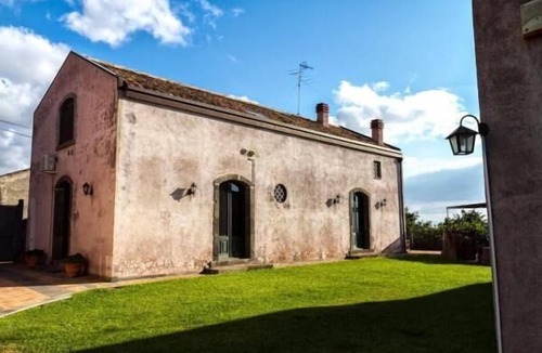 Fiumefreddo di Sicilia House | Holiday villa 'Borgo degli Aranci