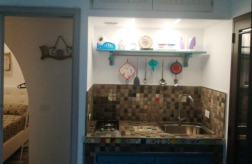 Vulcano Porto House | Homerez - 100 m away from the beach! House for 5 ppl. with garden at Vulcano