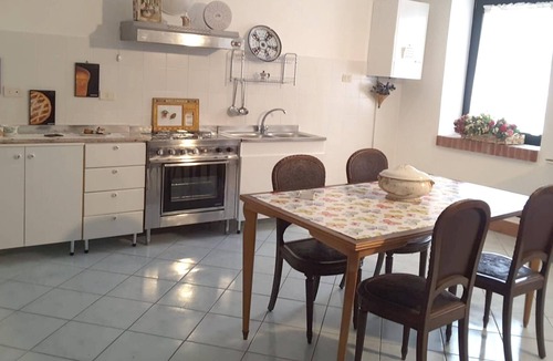 Marsico Nuovo Apartment | Homerez - Appartement 6 km away from the slopes for 6 ppl. at Marsico Nuovo