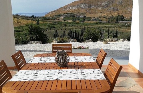 Montallegro Apartment | Homerez - Appartement 2 km away from the beach for 6 ppl. at Montallegro