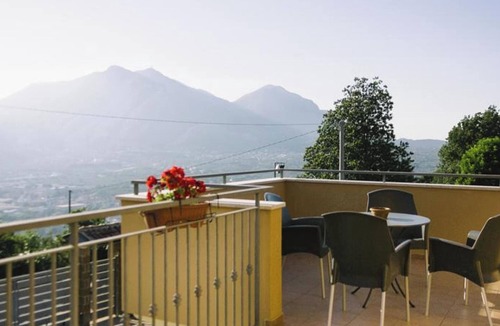Avellino Apartment | Homerez - Apt Avellino - Mountain View