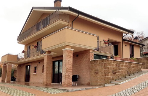 Avellino Apartment | Homerez - Apt Avellino - Mountain View