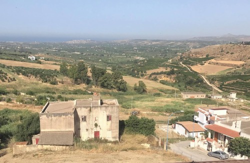 Ribera Apartment | Homerez - Apt in Ribera with mountain view