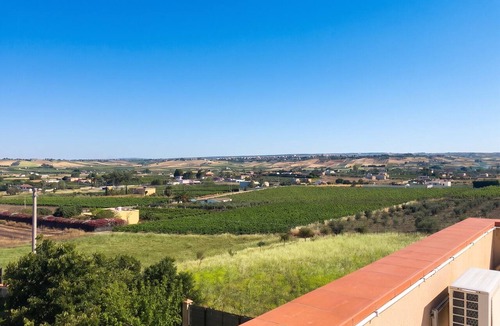 Contrada Fiori Sud Apartment | Homerez - Charming apartment Menfi 100 m² sea view