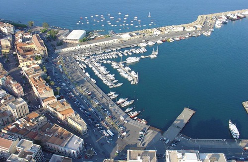 Milazzo House | Homerez - Charming Milazzo House for 6 Guests