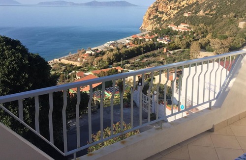 Gioiosa Marea Apartment | Homerez - Studio 800 m away from the beach for 4 ppl. with balcony at Calava