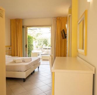 Vibo Marina Hotel | Hotel Baia Di Trainiti