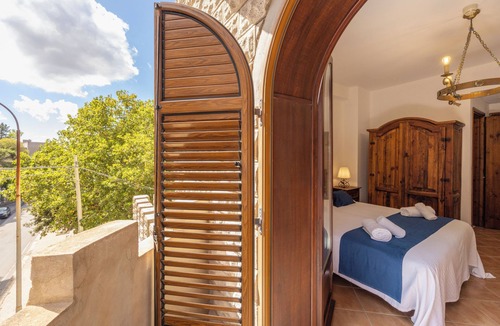 Montelepre Hotel | Hotel Castello di Giuliano