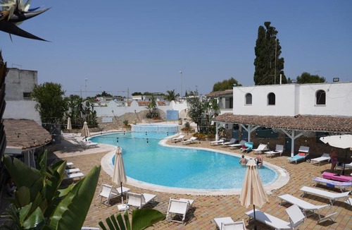 Casalabate Hotel | Hotel Club Perla