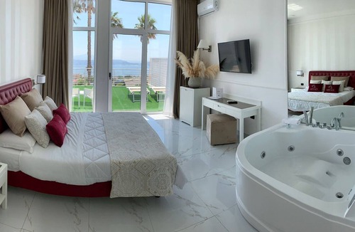 Pozzuoli Hotel | Hotel Gli Dei