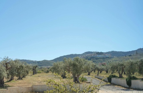Chiaramonte Gulfi Apartment | Hotel Grel - Modern Comfort with a View of the Iblei Mountains x4