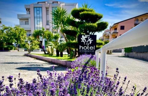 Taverna Hotel | Hotel Le Ceramiche