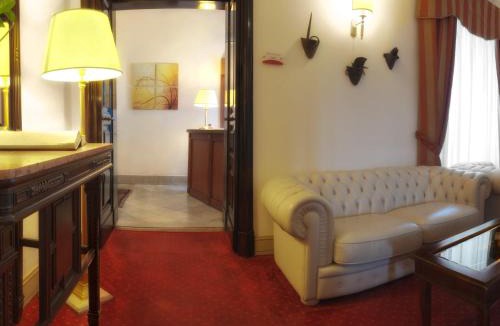 Catania City Centre Hotel | Hotel Manganelli Palace