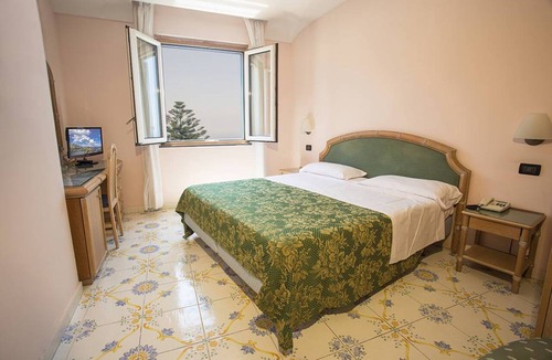 Barano d'Ischia Hotel | Hotel Saint Raphael