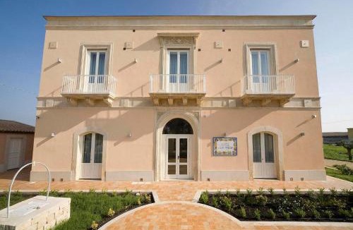 Syracuse Hotel | Hotel Villa Fanusa