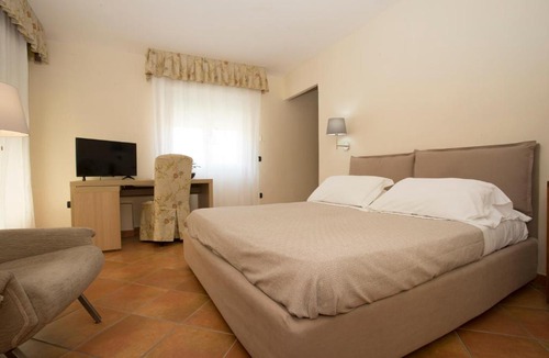 Castellammare di Stabia Hotel | Hotel Villa Serena