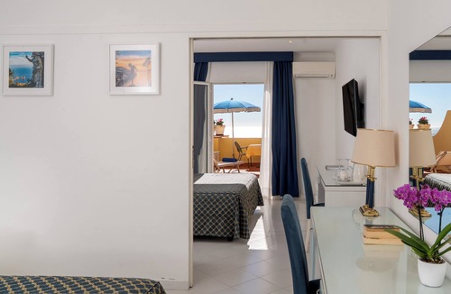 Marina Piccola Hotel | Hotel Weber Ambassador