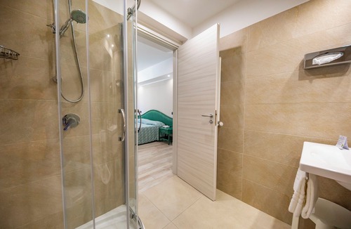 Mazzaforno Hotel | Hotiday Cefalù Mazzaforno