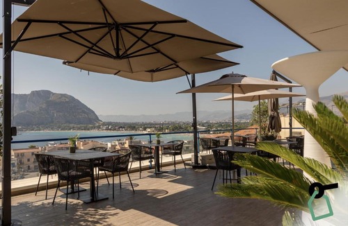 Mondello Hotel | HOTIDAY Mondello Beach