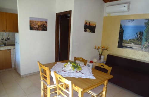 Marina di Modica House | House in Marina Di Modica with Private Parking