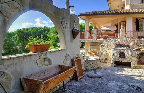 Terrasini House | House in the green