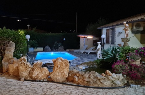 Castellammare del Golfo Villa | House/Villa Gulliver's nest, scopello, Castellammare del GolfoBig house
