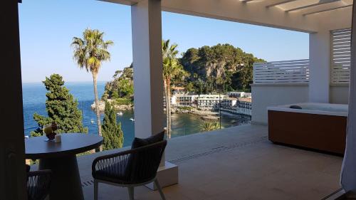 Mazzaro Apartment | Iancu Charme Apartments