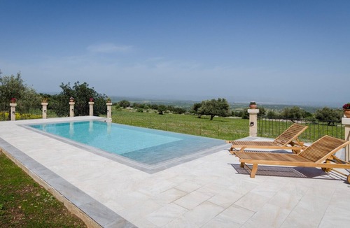 Noto House | Idyllic country house, panoramic pool with sea views, quiet, WiFi, heating, 7 people
