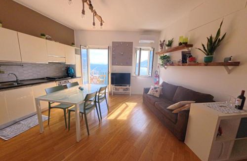 Palermo Apartment | Il Balcone sul mare - free parking & relax